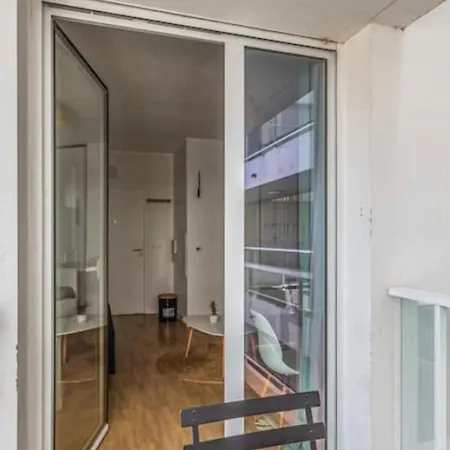 With Balcony In The Heart Of 公寓
